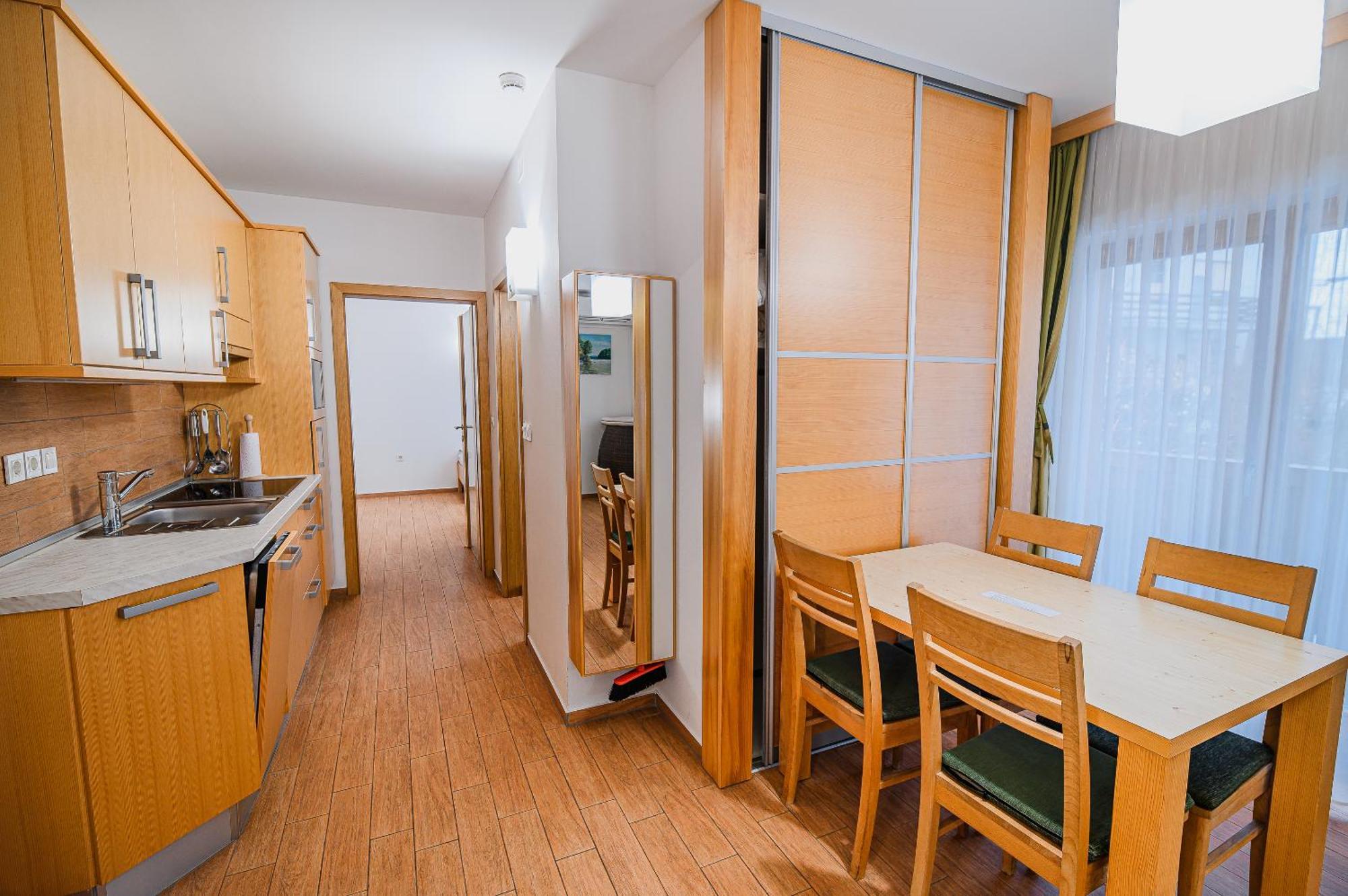 Apartments Maleric With Indoor Pool And Wellness Dragatuš Rum bild
