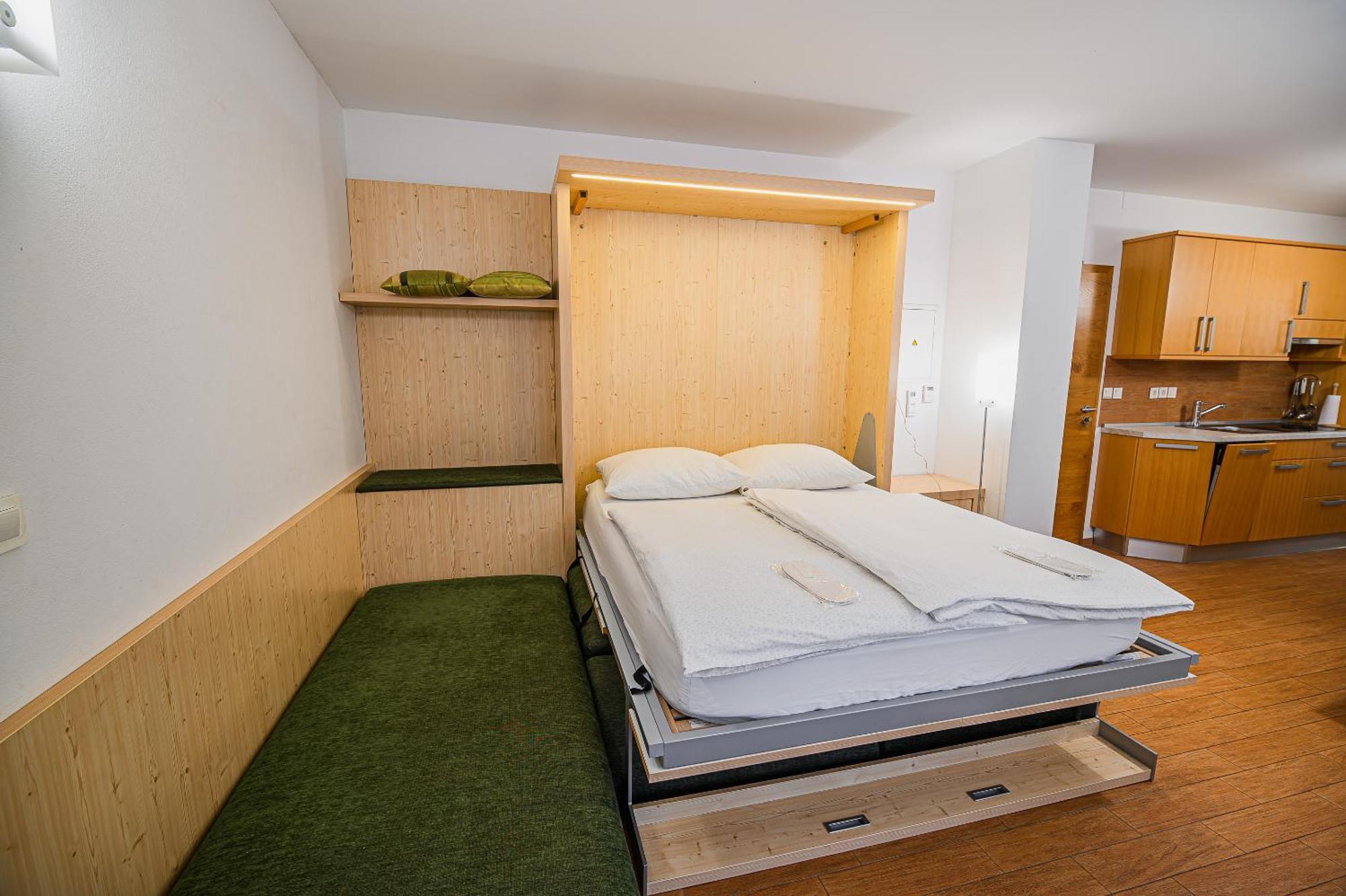 Apartments Maleric With Indoor Pool And Wellness Dragatuš Rum bild