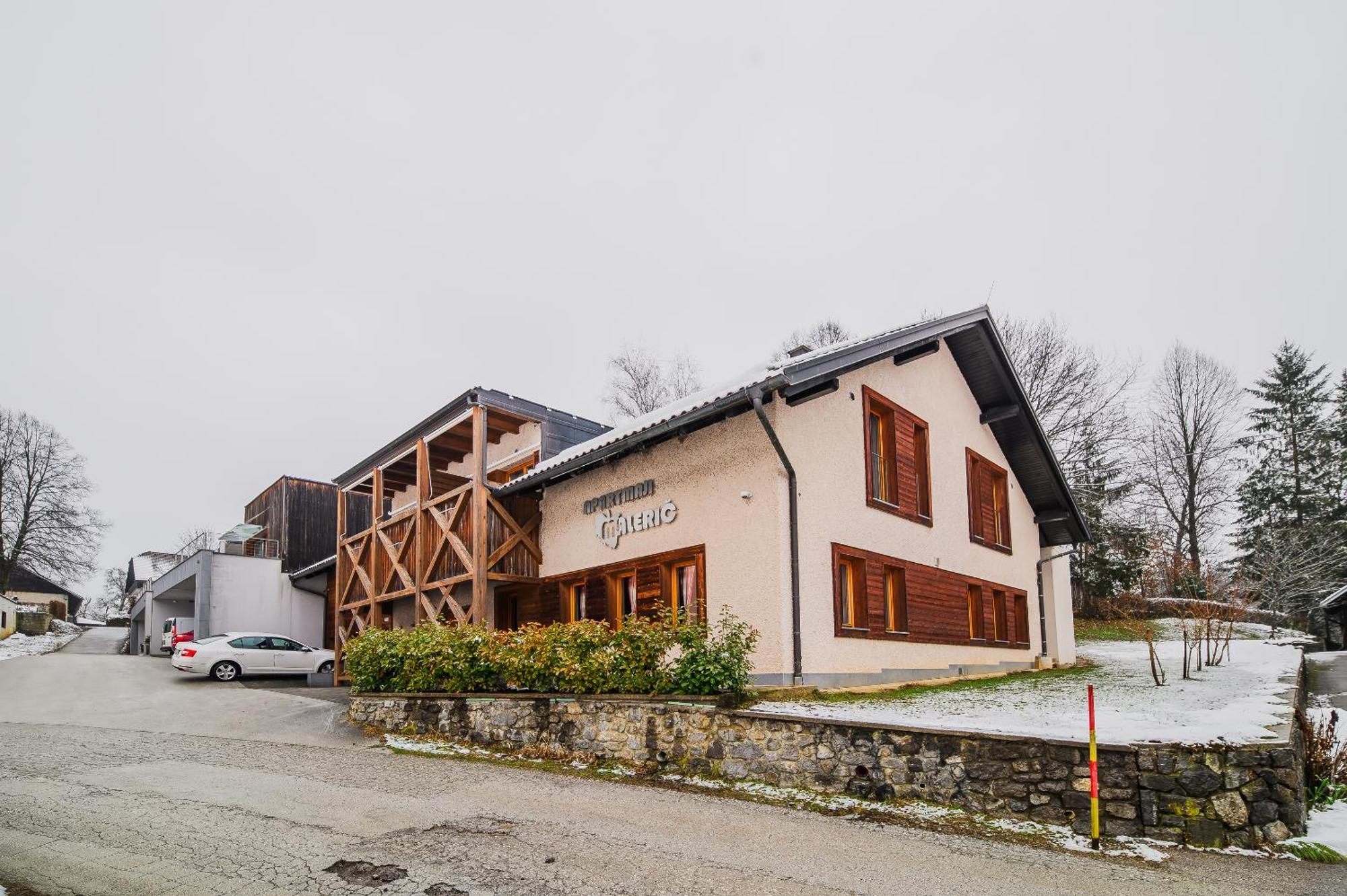 Apartments Maleric With Indoor Pool And Wellness Dragatuš Exteriör bild