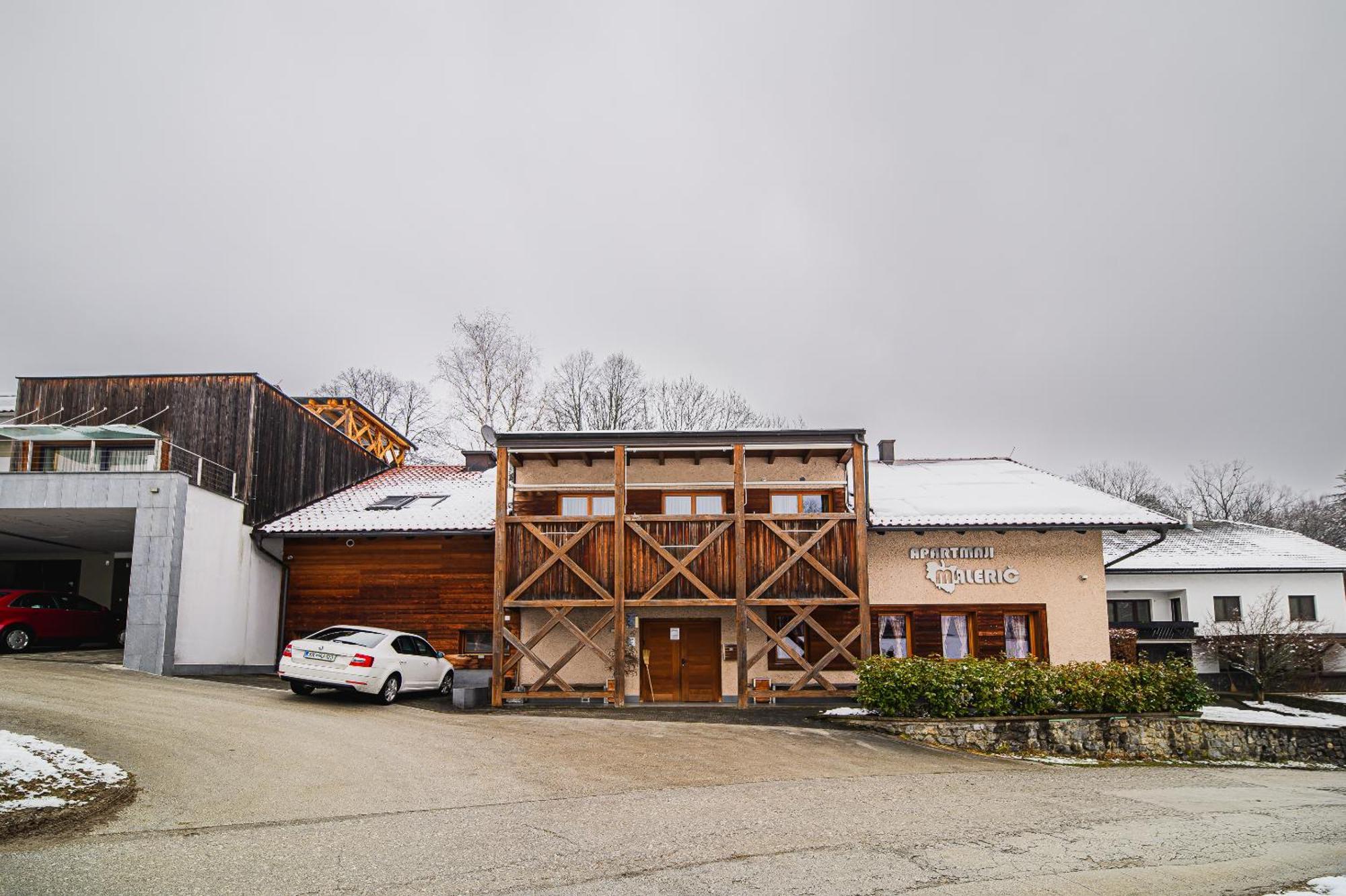 Apartments Maleric With Indoor Pool And Wellness Dragatuš Exteriör bild
